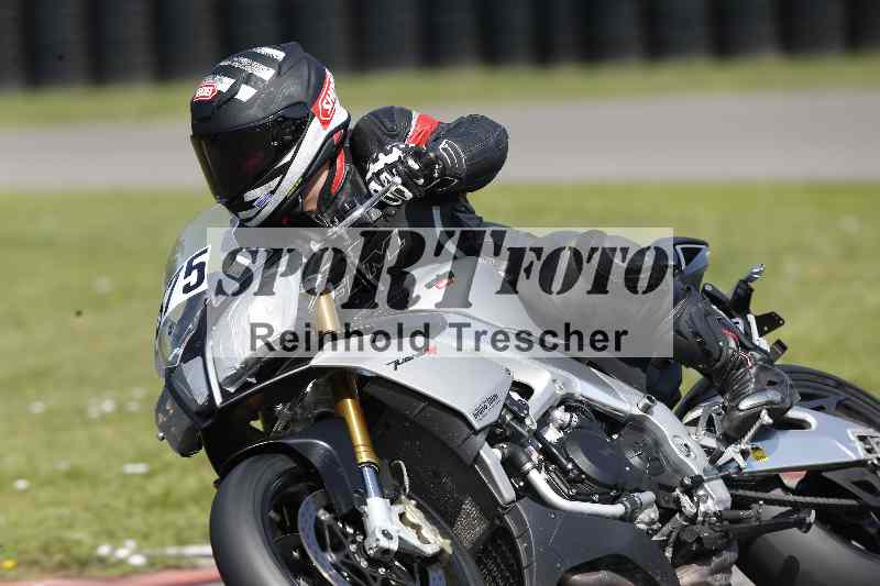 /44 09.08.2025 Plüss Moto Sport ADR/Einsteiger/575
